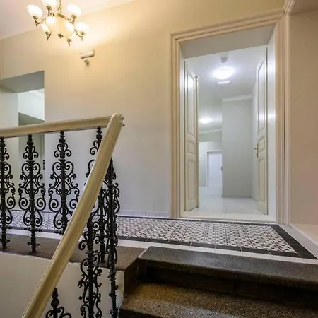 Modern Cozy Apartment In Central פראג מראה חיצוני תמונה